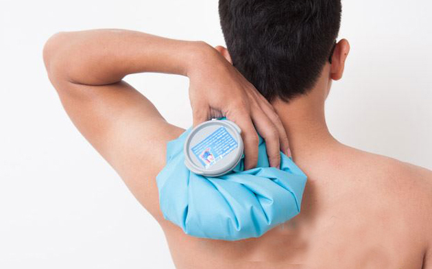 Chườm nóng giúp giảm đau cơ hiệu quả